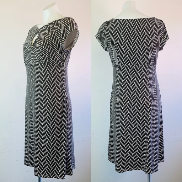 Ann Taylor Geometric Print Dress Size 8 - Picture 2 of 8